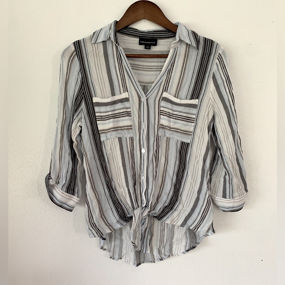 Fortune & Ivy quarter sleeve blouse size S